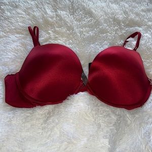 Victoria’s Secret Very Sexy bra